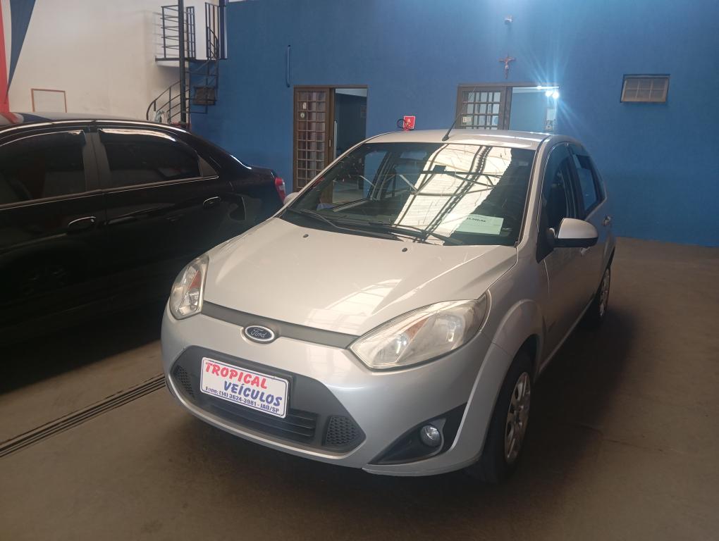 FORD Fiesta Sedan