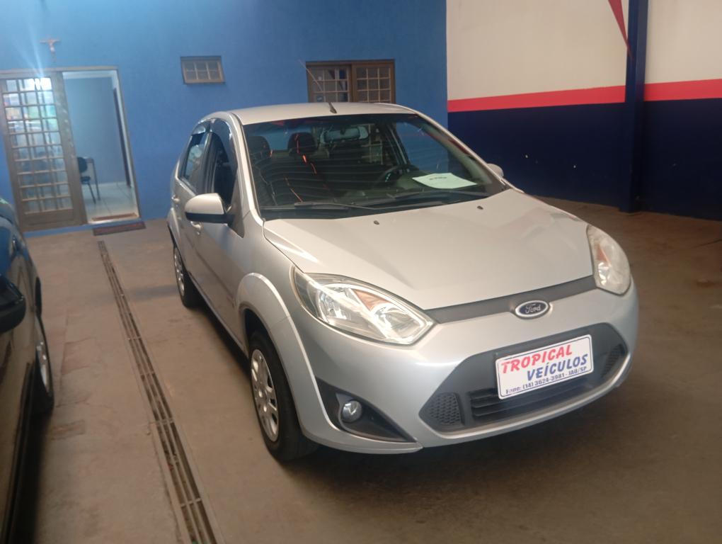 FORD Fiesta Sedan - Foto