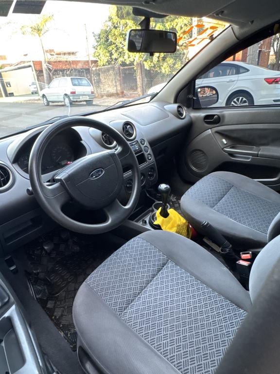 FORD Fiesta Sedan - Foto