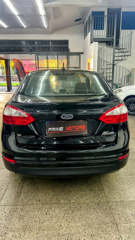FORD Fiesta Sedan - Foto