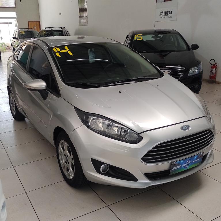 FORD Fiesta Sedan - Foto