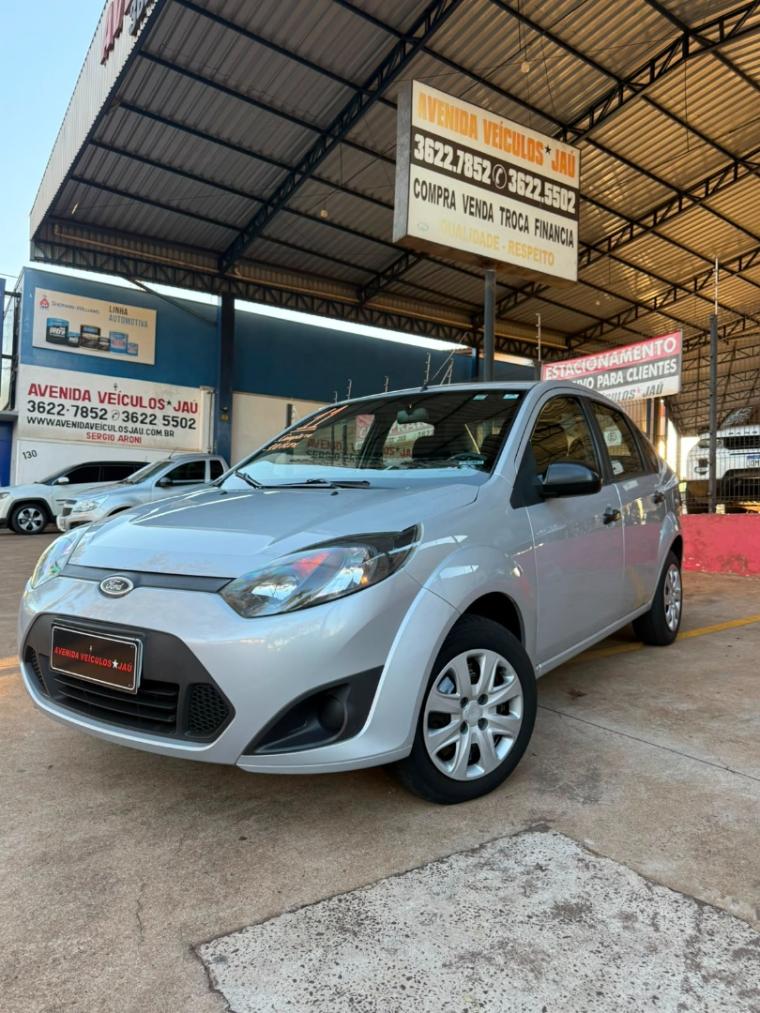 FORD Fiesta Sedan