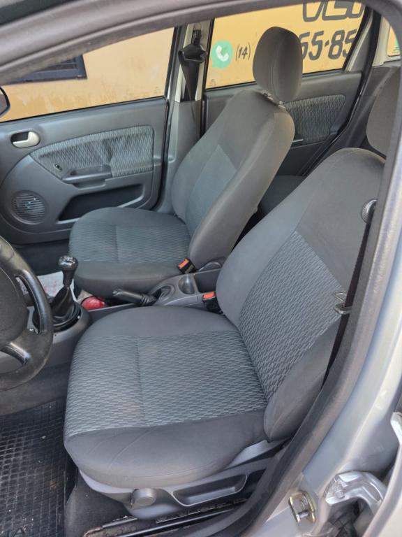 FORD Fiesta Sedan - Foto
