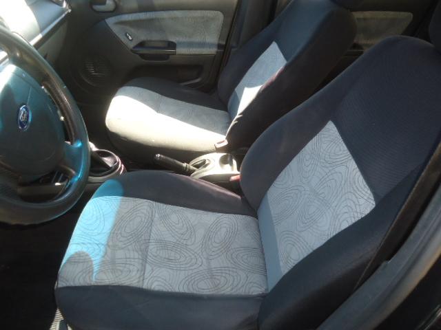 FORD Fiesta Sedan - Foto