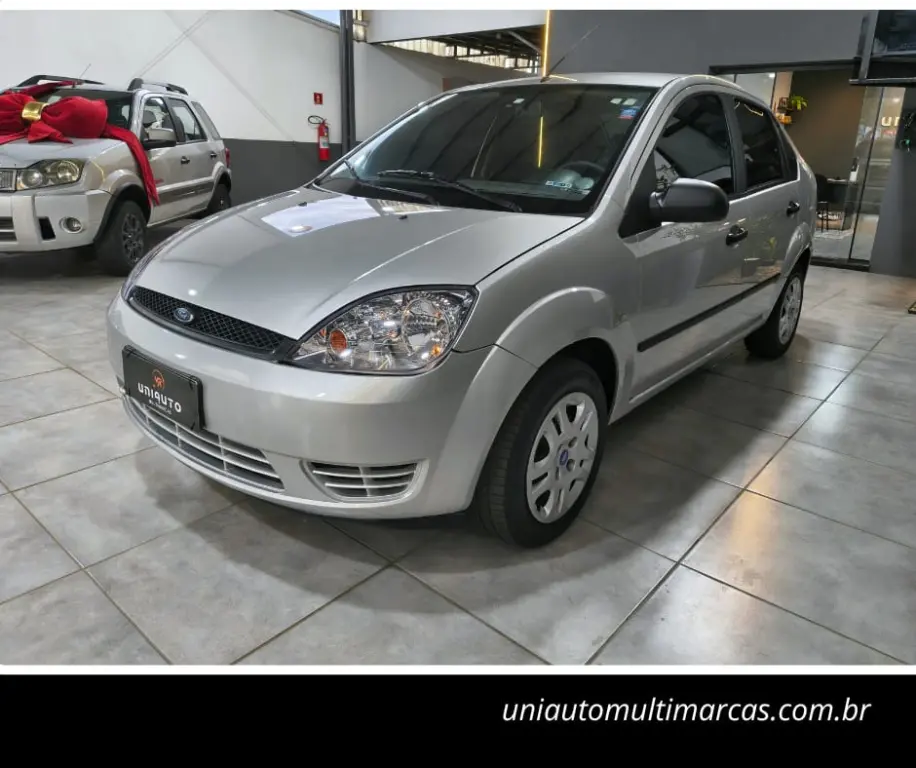 FORD Fiesta Sedan - Foto