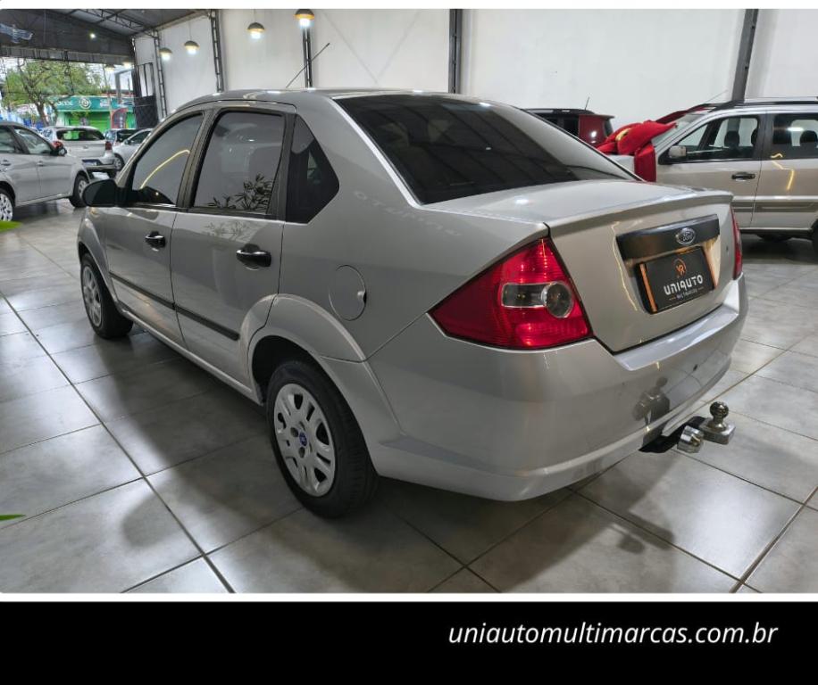 FORD Fiesta Sedan - Foto