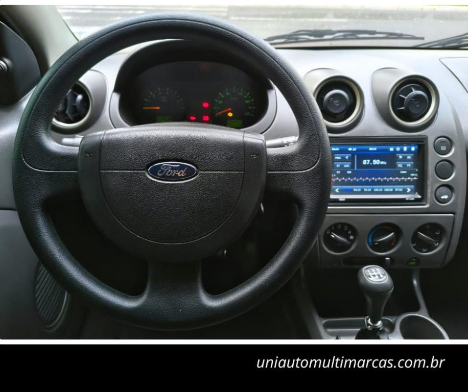 FORD Fiesta Sedan - Foto