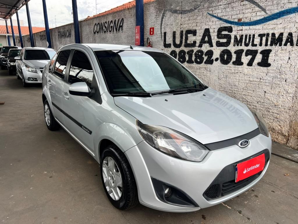 FORD Fiesta Sedan
