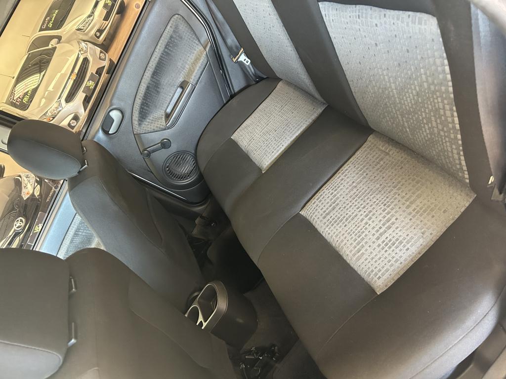 FORD Fiesta Sedan - Foto