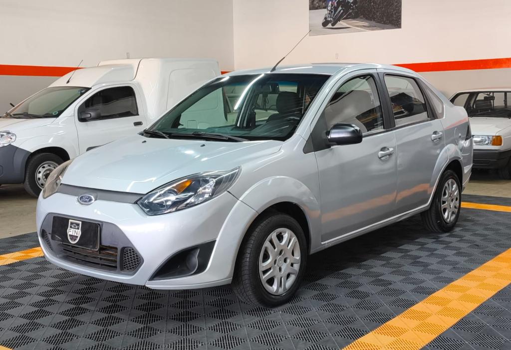 FORD Fiesta Sedan - Foto
