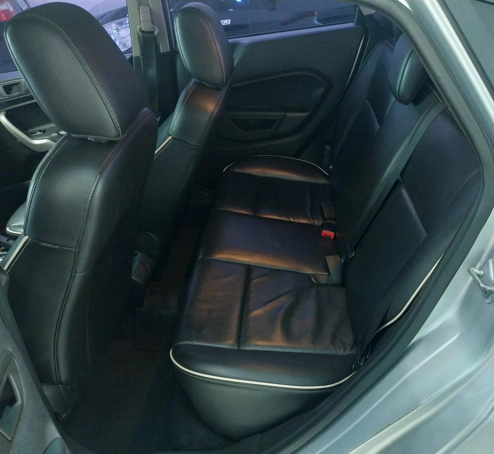 FORD Fiesta Sedan - Foto