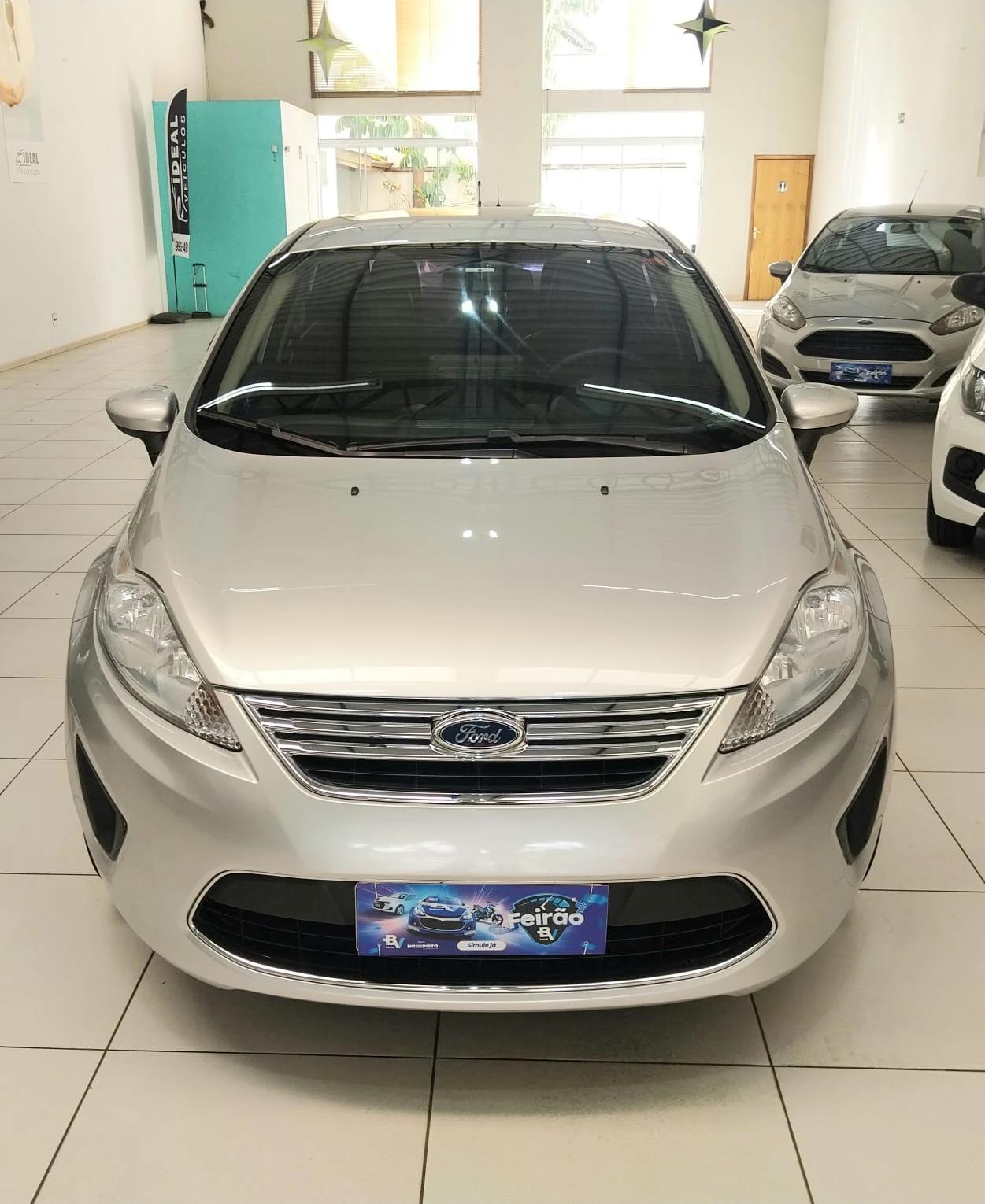 FORD Fiesta Sedan - Foto