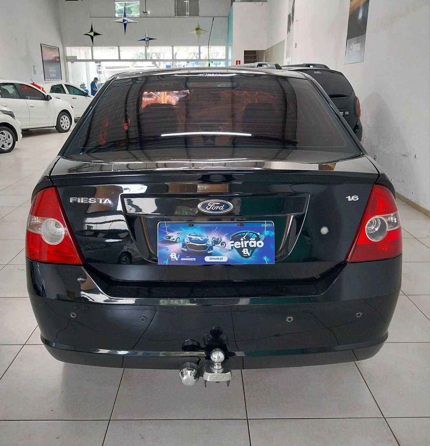 FORD Fiesta Sedan - Foto