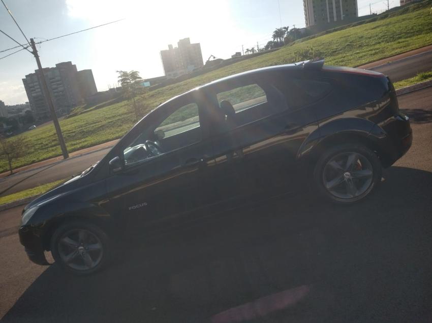 FORD Focus Hatch - Foto