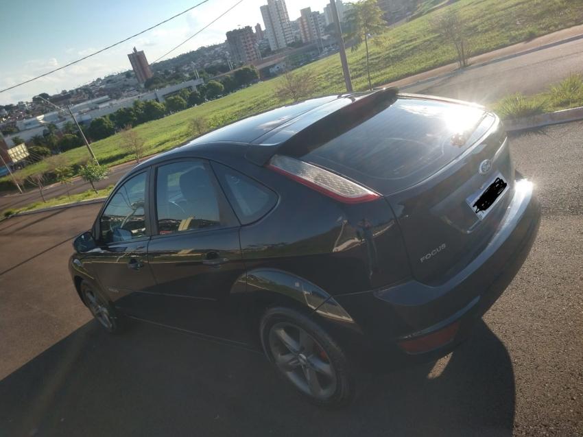 FORD Focus Hatch - Foto