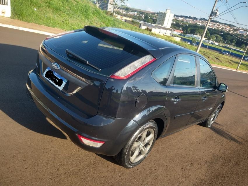 FORD Focus Hatch - Foto