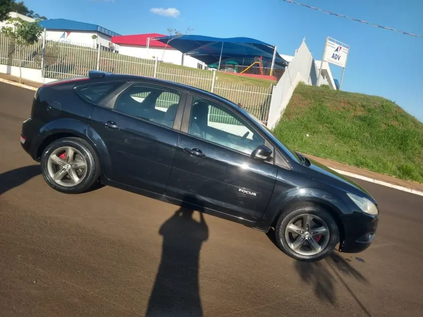 FORD Focus Hatch - Foto