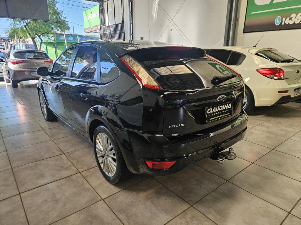 FORD Focus Hatch - Foto