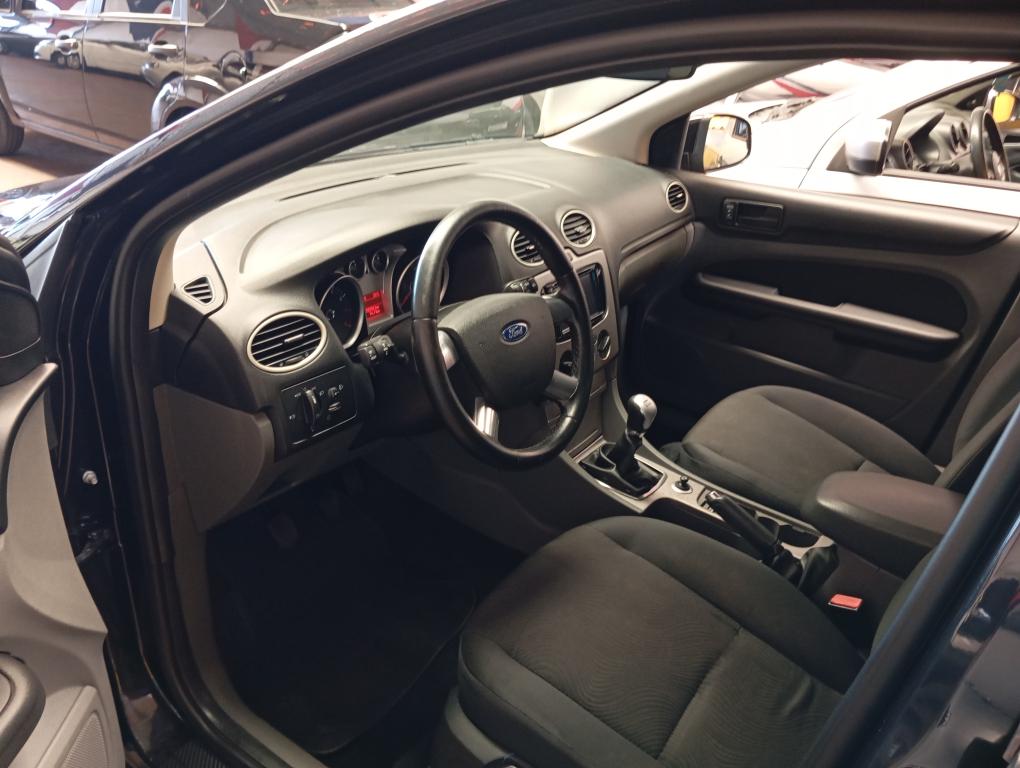 FORD Focus Hatch - Foto