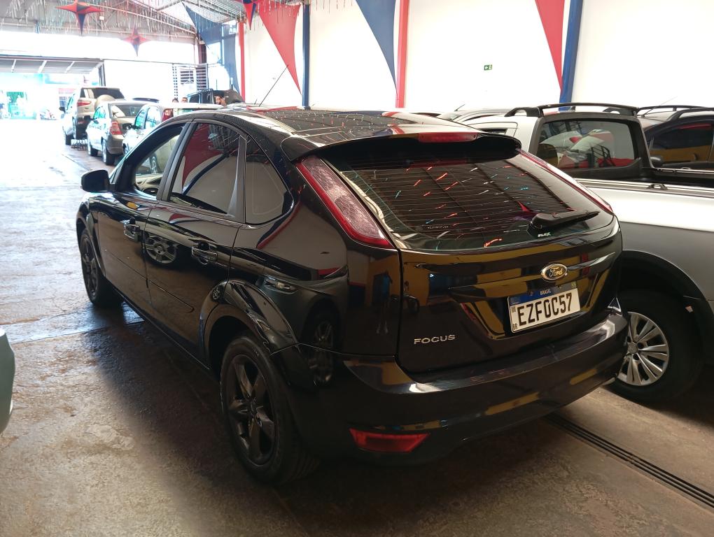 FORD Focus Hatch - Foto