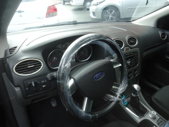 FORD Focus Hatch - Foto