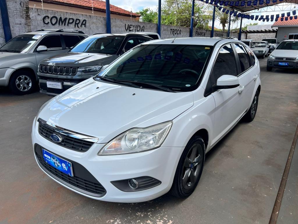FORD Focus Hatch - Foto