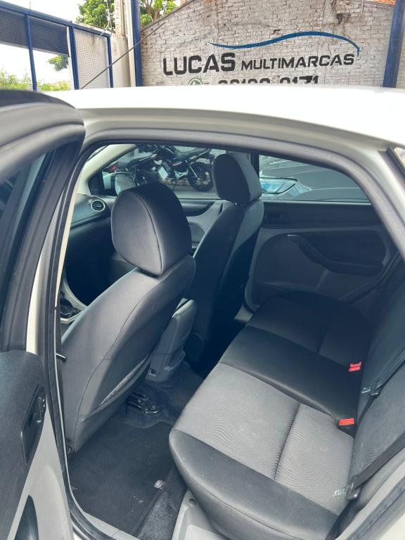 FORD Focus Hatch - Foto