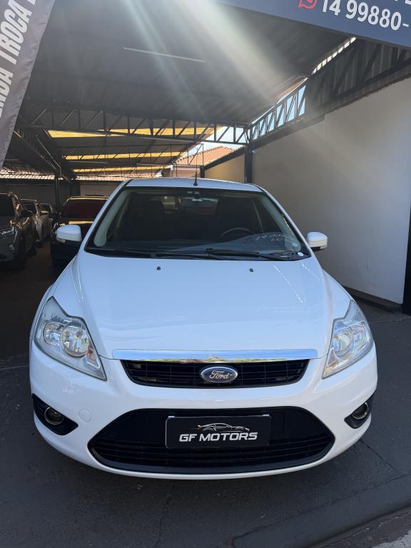 FORD Focus Hatch - Foto