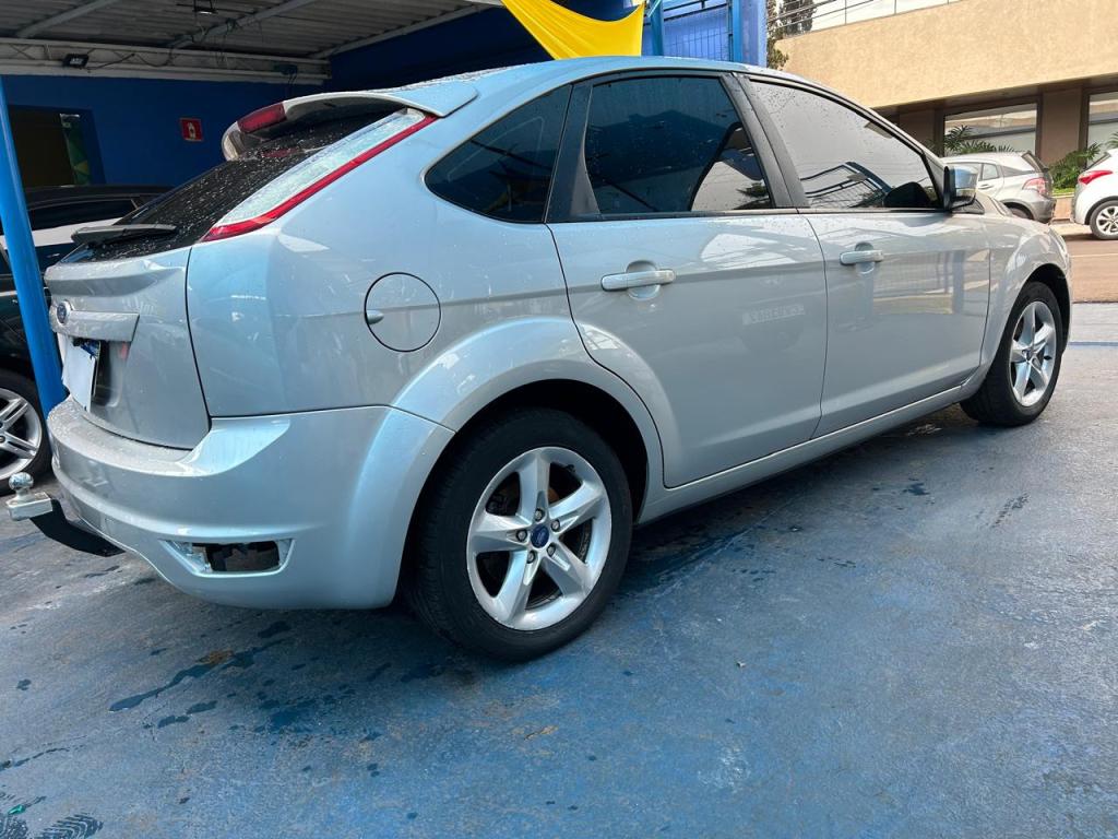 FORD Focus Hatch - Foto