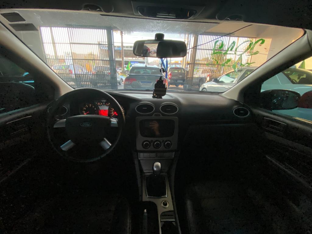 FORD Focus Hatch - Foto