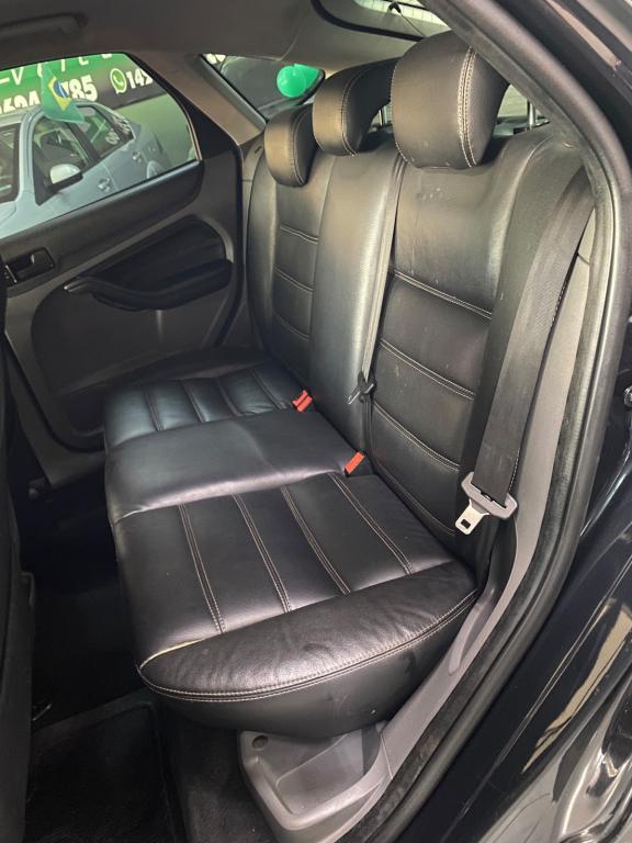 FORD Focus Hatch - Foto