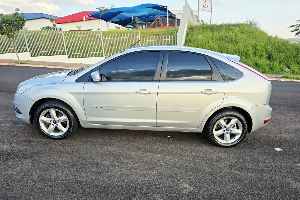 FORD Focus Hatch - Foto
