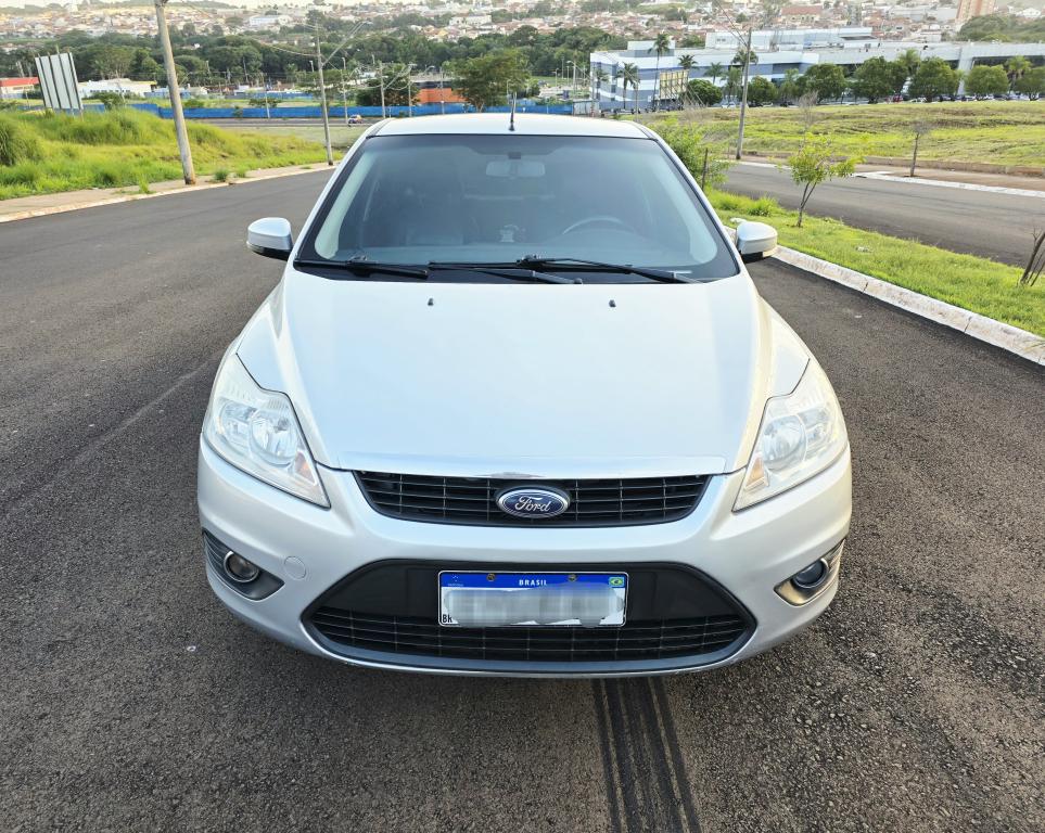 FORD Focus Hatch - Foto