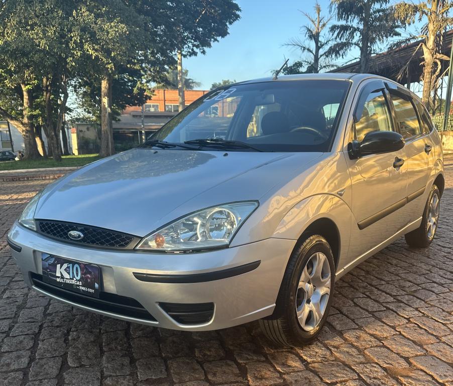 FORD Focus Hatch - Foto