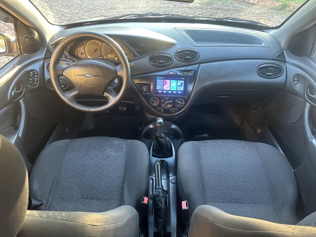 FORD Focus Hatch - Foto