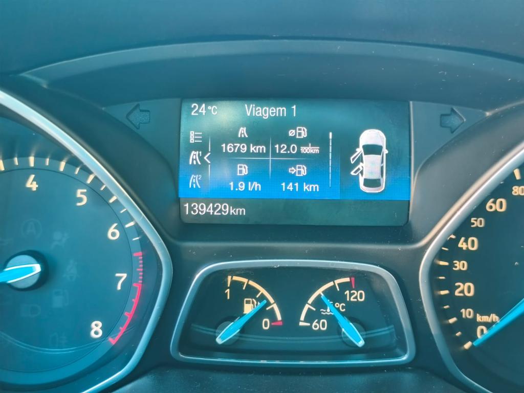 FORD Focus Hatch - Foto