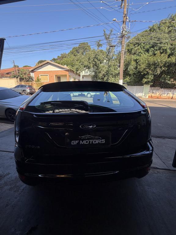 FORD Focus Hatch - Foto
