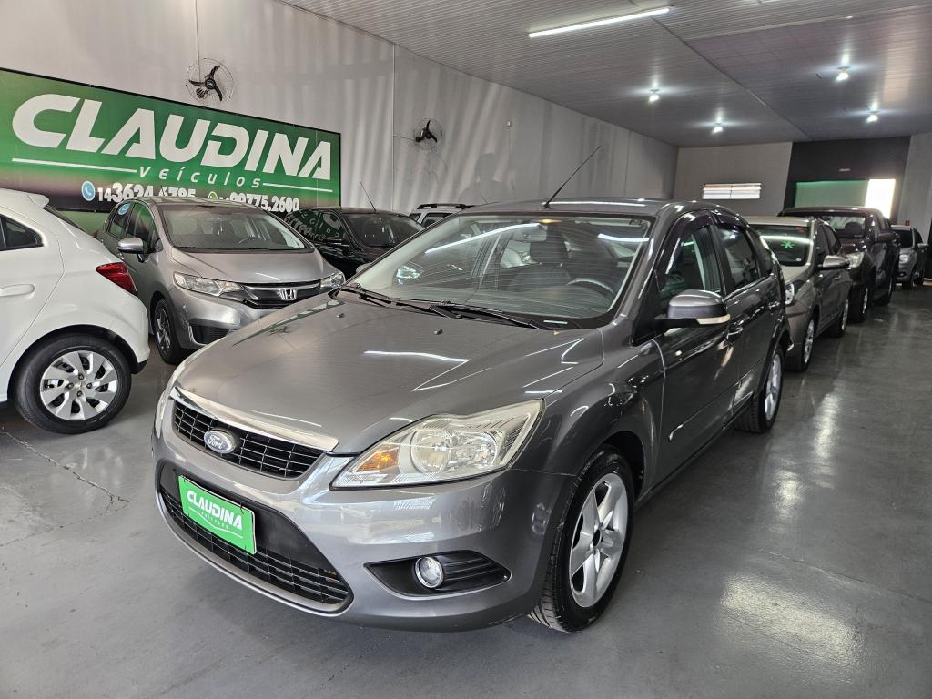 FORD Focus Hatch - Foto