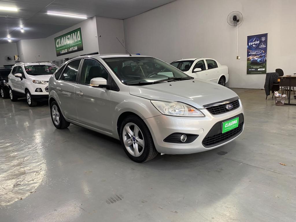 FORD Focus Hatch - Foto
