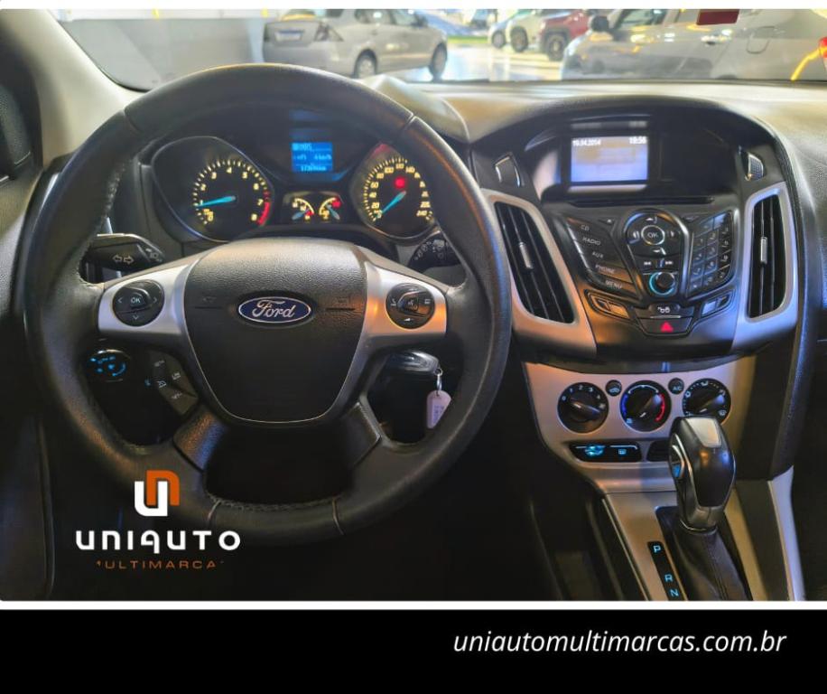 FORD Focus Hatch - Foto