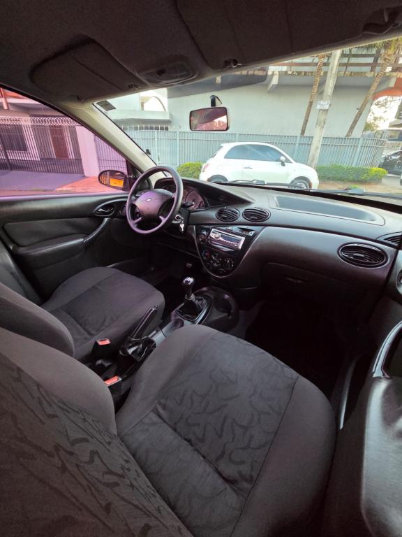 FORD Focus Hatch - Foto