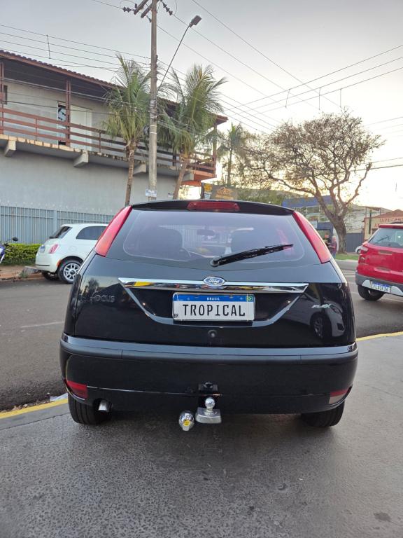FORD Focus Hatch - Foto