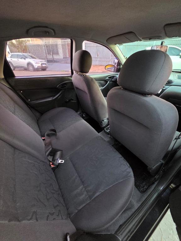 FORD Focus Hatch - Foto