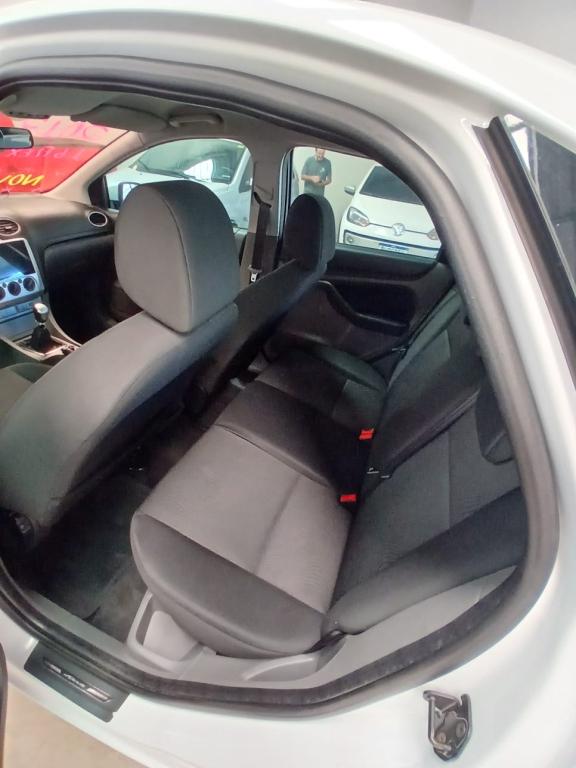 FORD Focus Hatch - Foto