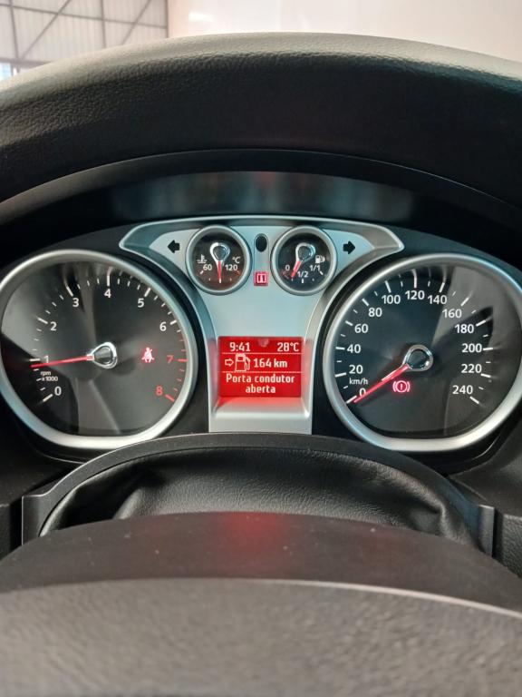 FORD Focus Hatch - Foto