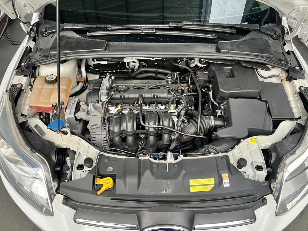 FORD Focus Hatch - Foto