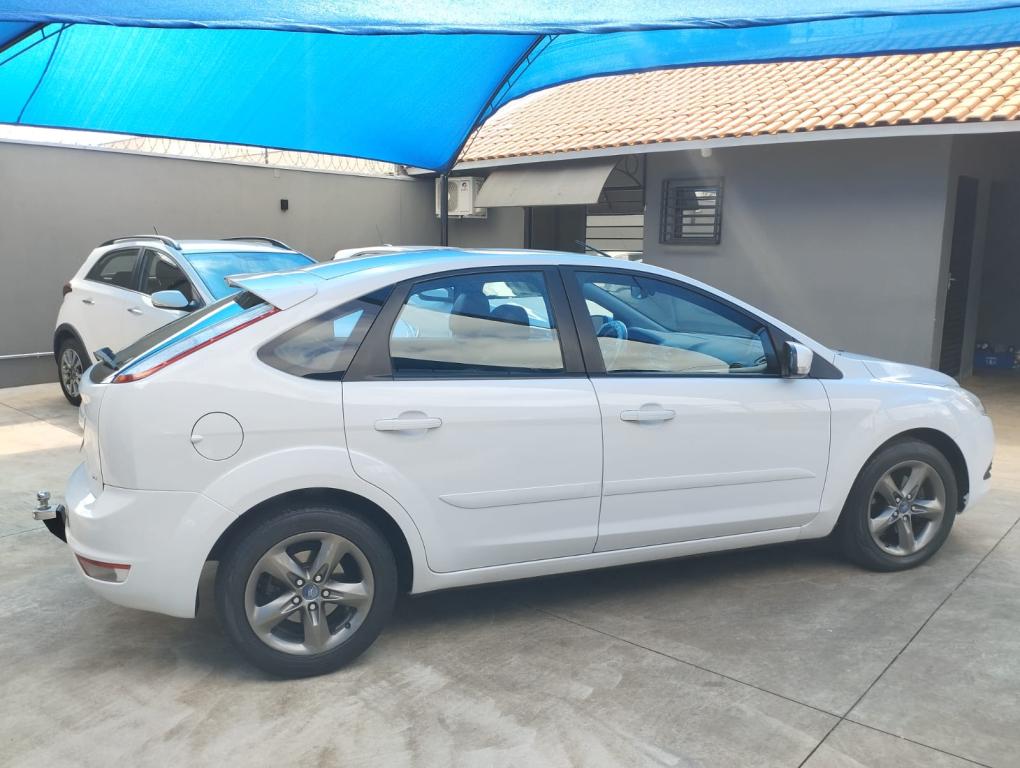 FORD Focus Hatch - Foto