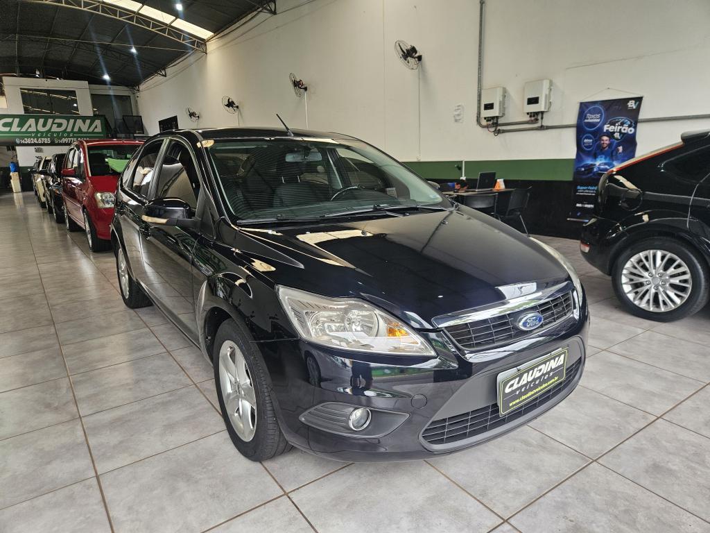 FORD Focus Hatch - Foto