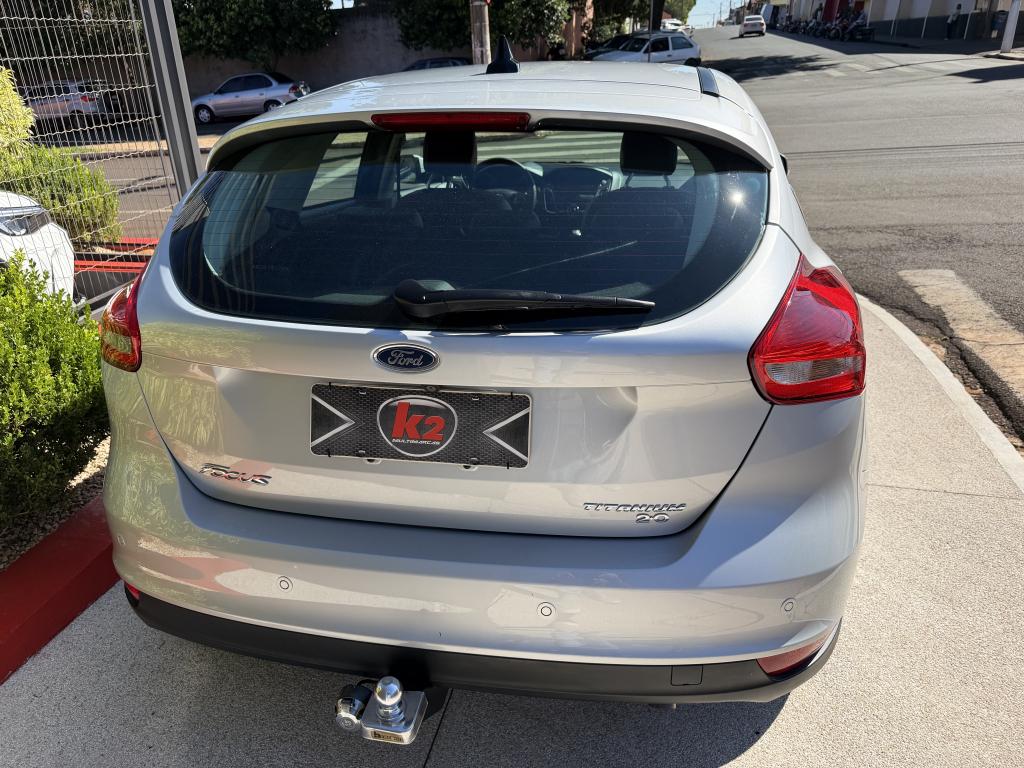 FORD Focus Hatch - Foto