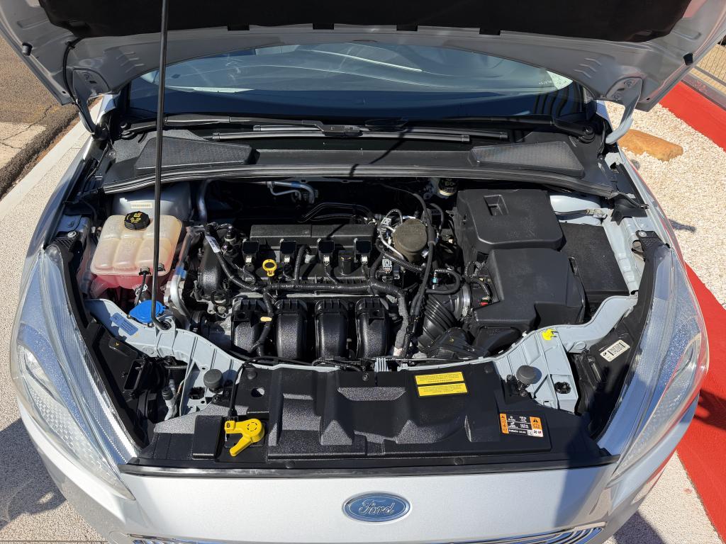 FORD Focus Hatch - Foto